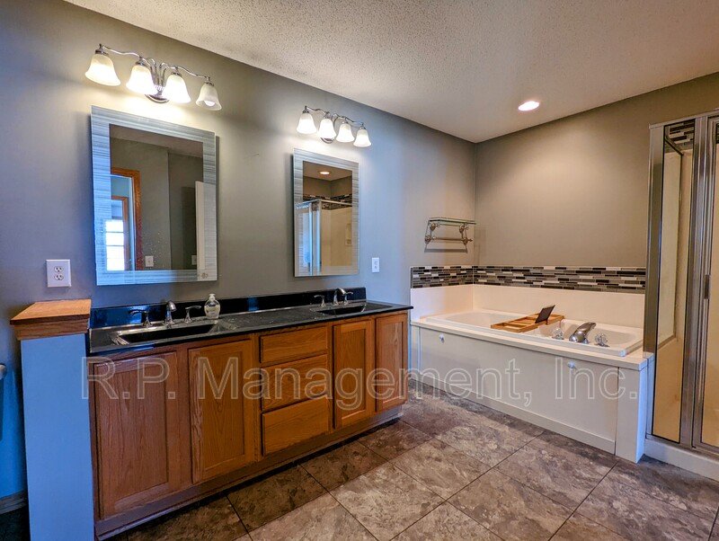 2 Bedroom 2 Bath Large Corner unit Townhome property image