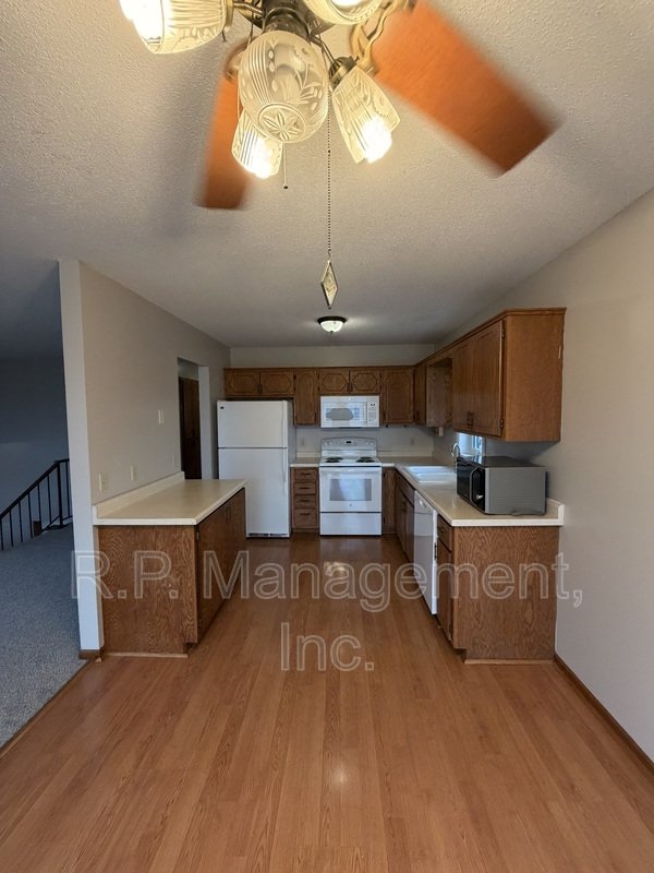 Split-entry home situated in a great neighborhood! property image