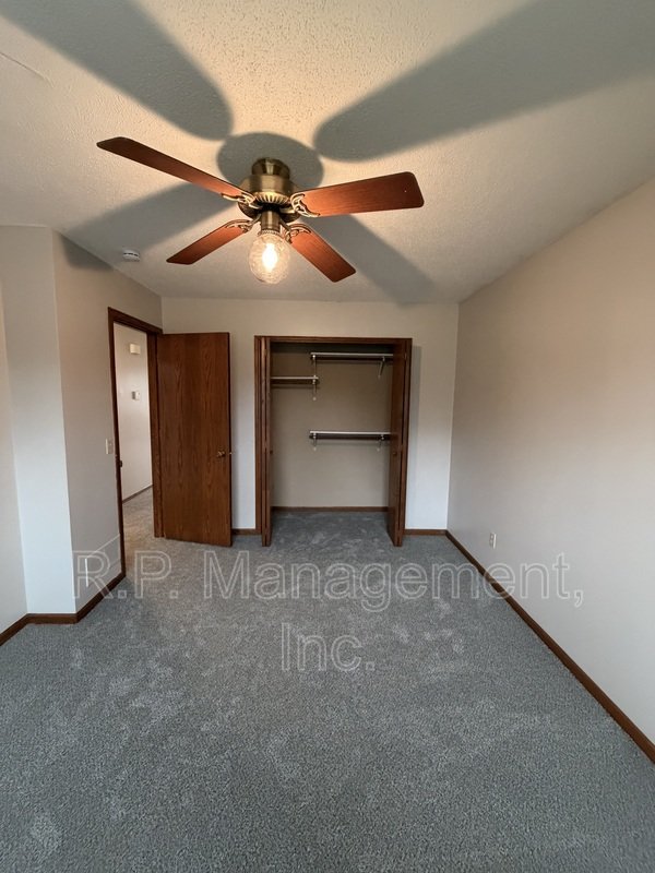 Split-entry home situated in a great neighborhood! property image