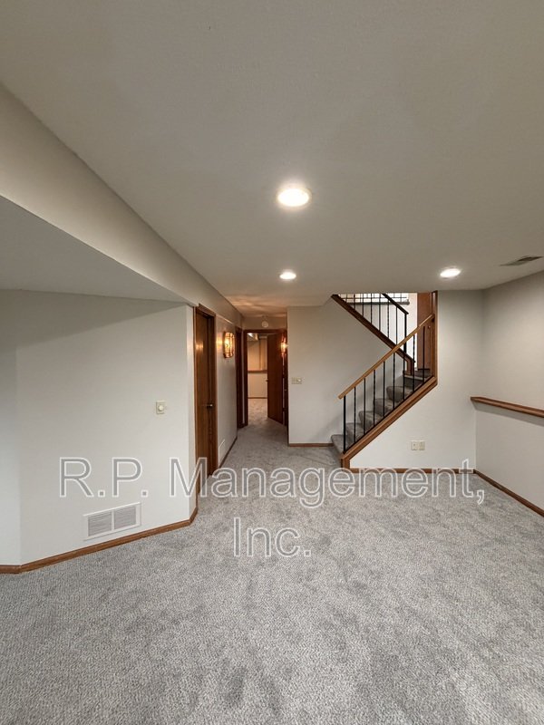 Split-entry home situated in a great neighborhood! property image