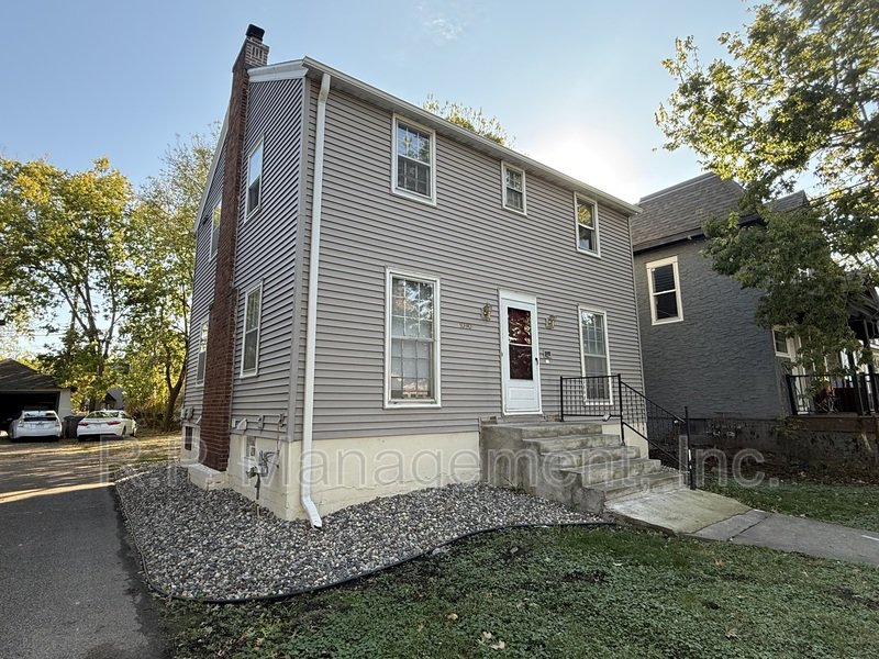 Great 4BR/2BA 2 story home. Available now! property image