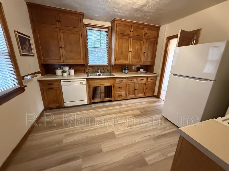 Great 4BR/2BA 2 story home. Available now! property image