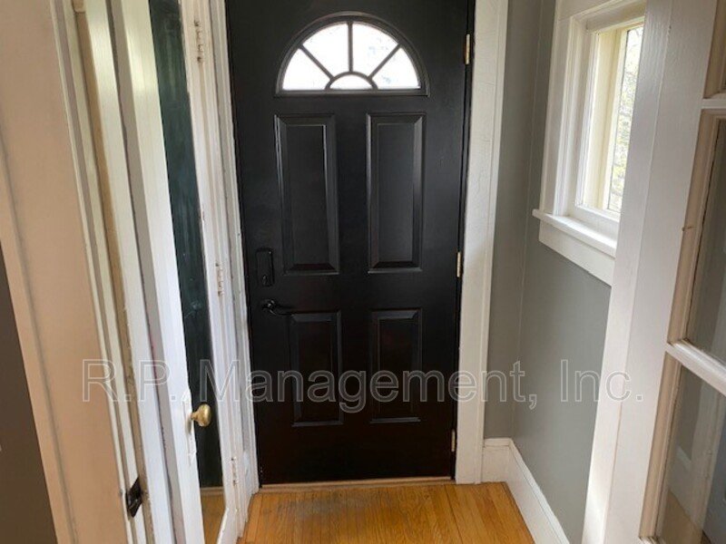 GORGEOUS 3BR/1.5BA blocks from Lake Harriet! property image