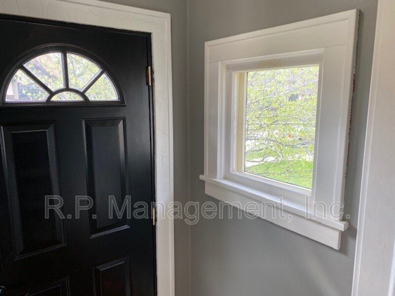 GORGEOUS 3BR/1.5BA blocks from Lake Harriet! property image