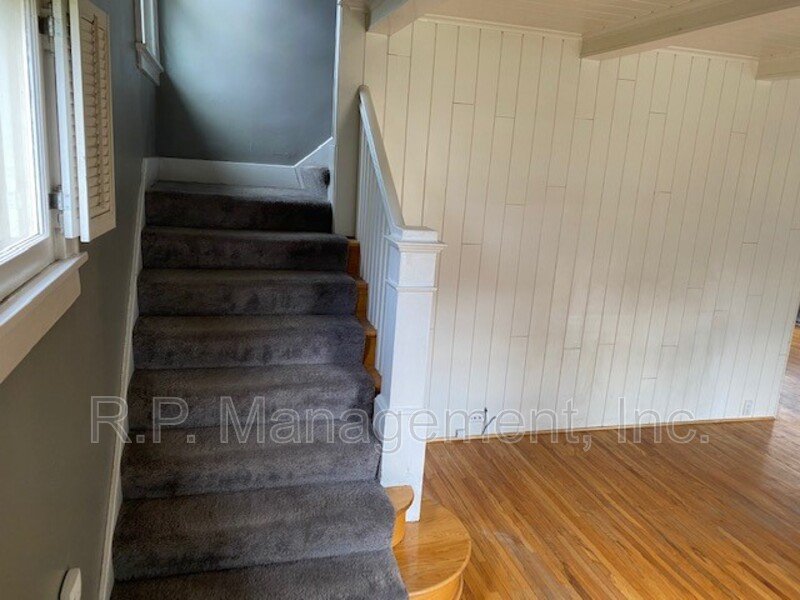 GORGEOUS 3BR/1.5BA blocks from Lake Harriet! property image