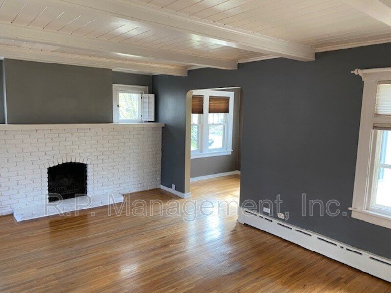 GORGEOUS 3BR/1.5BA blocks from Lake Harriet! property image