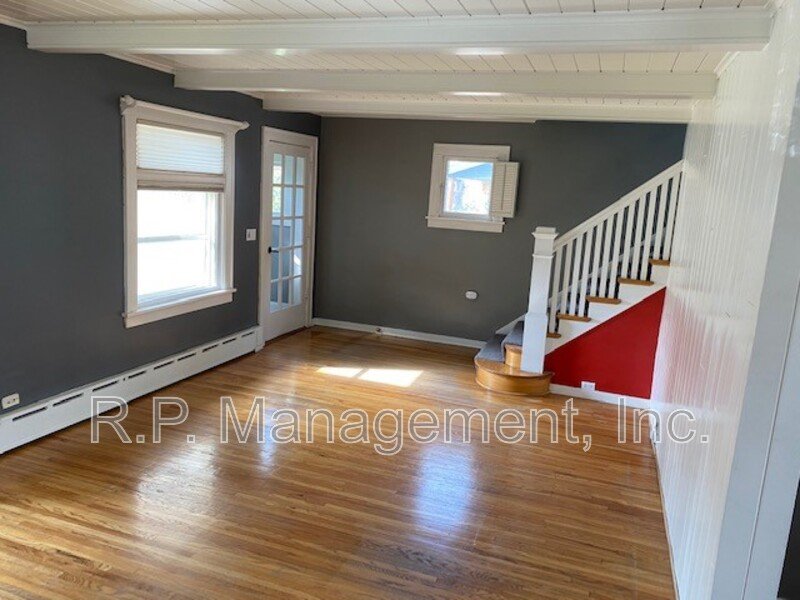 GORGEOUS 3BR/1.5BA blocks from Lake Harriet! property image