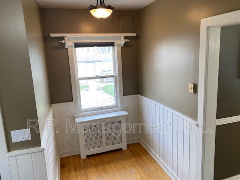 GORGEOUS 3BR/1.5BA blocks from Lake Harriet! property image