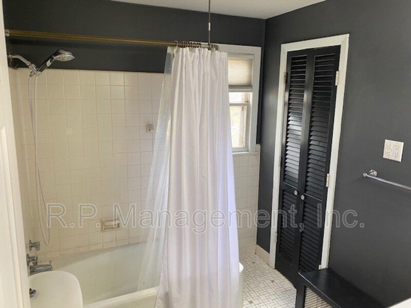 GORGEOUS 3BR/1.5BA blocks from Lake Harriet! property image