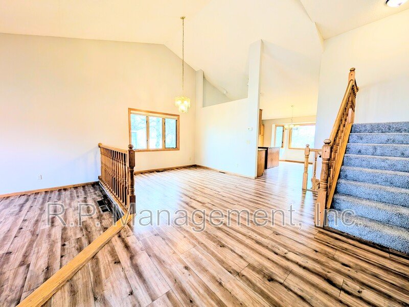 Large 4 bedroom 3 bath home with 180' views of your backyard lake property image
