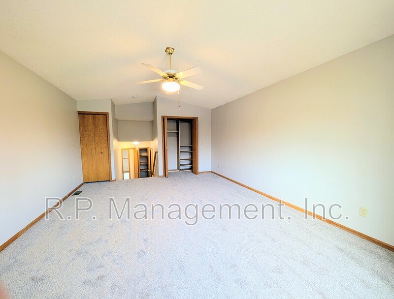 Large 4 bedroom 3 bath home with 180' views of your backyard lake property image