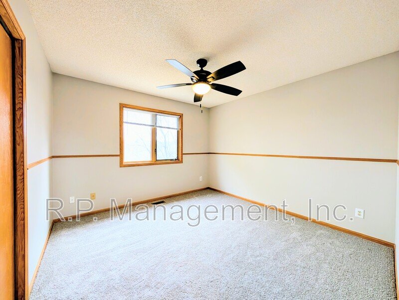 Large 4 bedroom 3 bath home with 180' views of your backyard lake property image