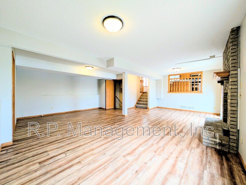 Large 4 bedroom 3 bath home with 180' views of your backyard lake property image