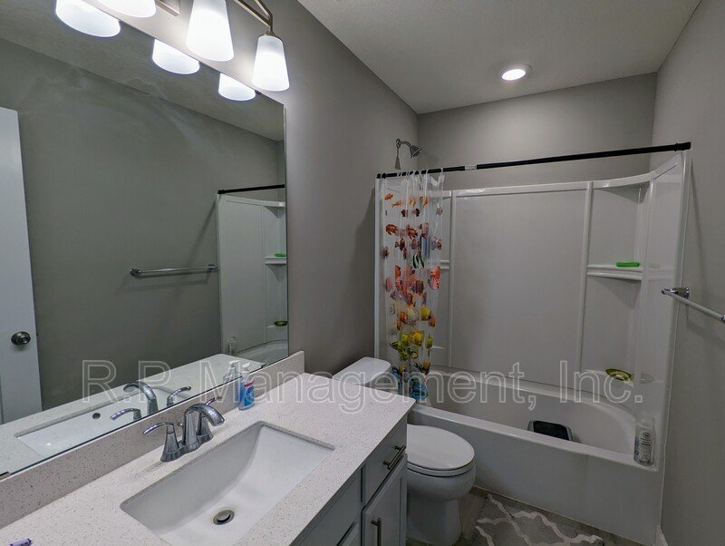 Newer built 4bdrm 3.5 bath townhome across from park  Available 7/1 property image