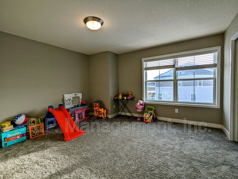 Newer built 4bdrm 3.5 bath townhome across from park  Available 7/1 property image