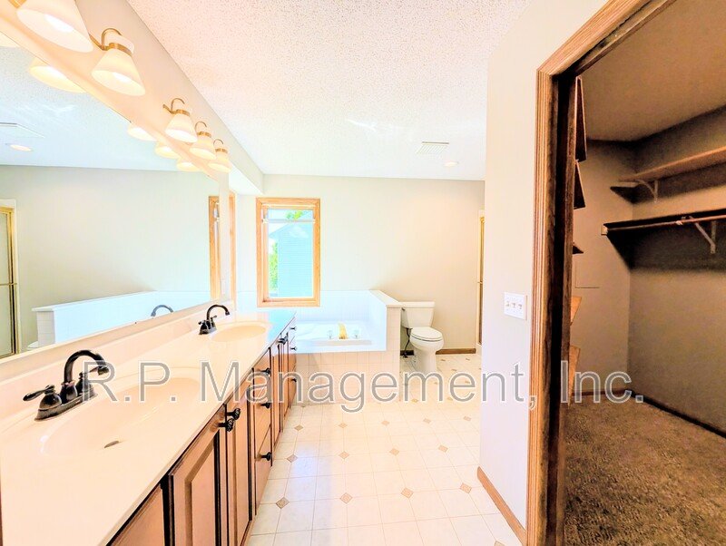 Updated well maintained home in a great location property image