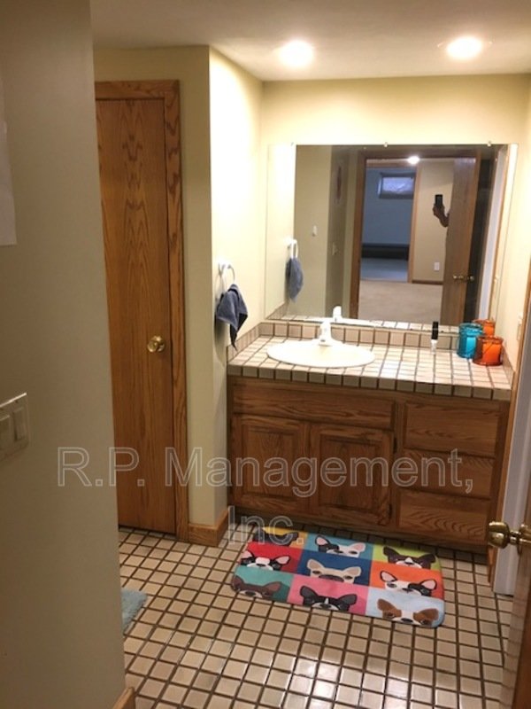Well cared for 3 bedroom. 1 3/4 bath home near U of M. Available 9/1 property image