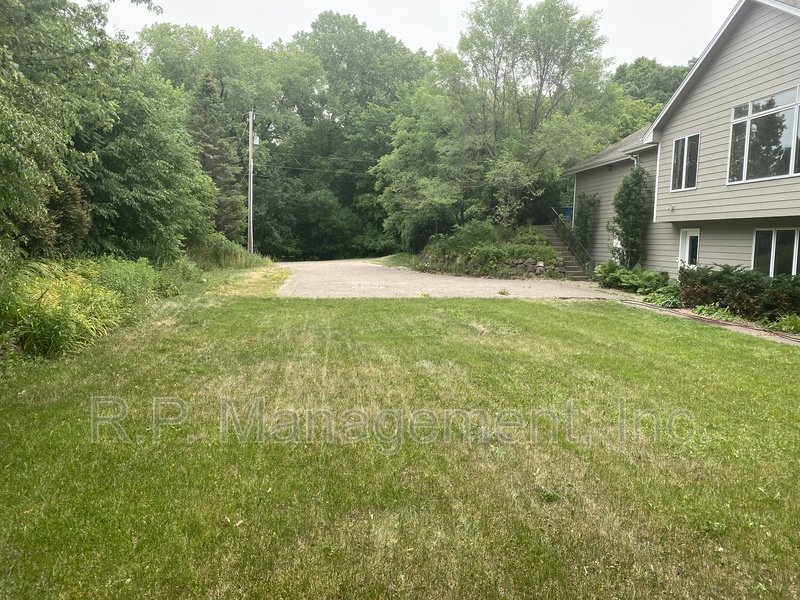 4BR/5BA 4,020 SF Minnetonka Home! property image