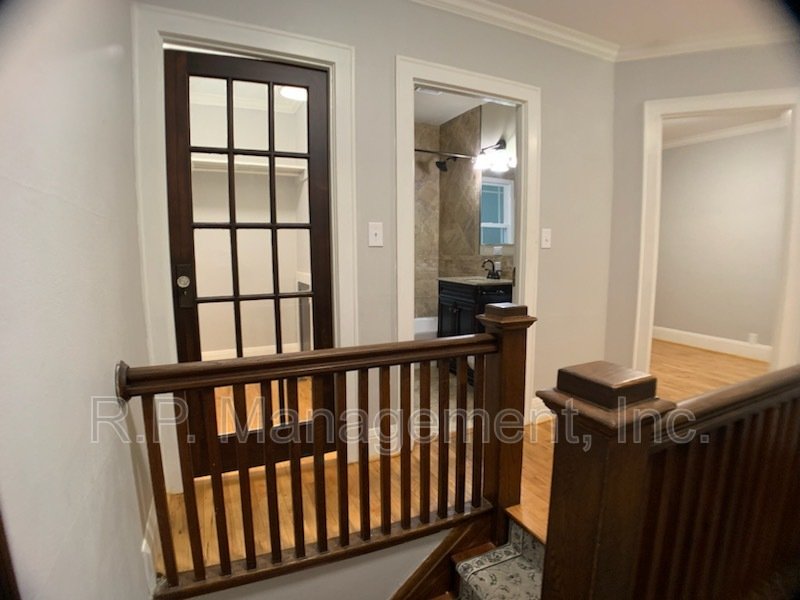 Charming 3bdrm 2bath with natural woodwork throughout property image
