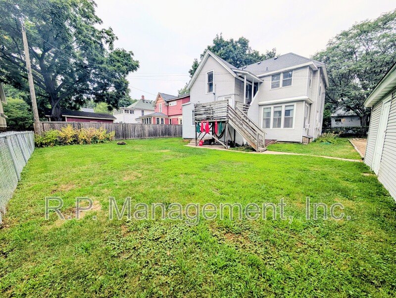 2048 Carroll Ave Apt 3 property image
