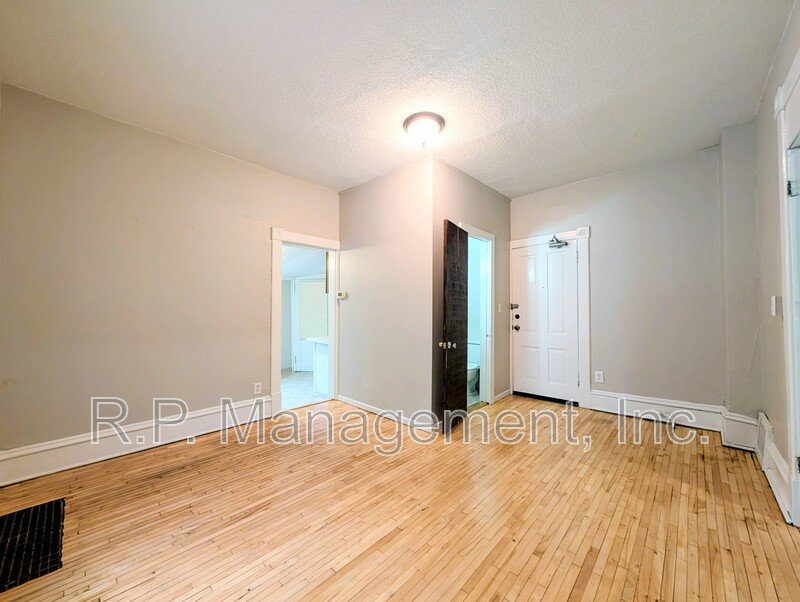 2048 Carroll Ave Apt 3 property image