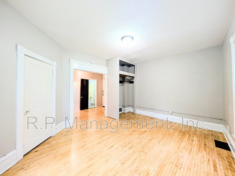 2048 Carroll Ave Apt 3 property image