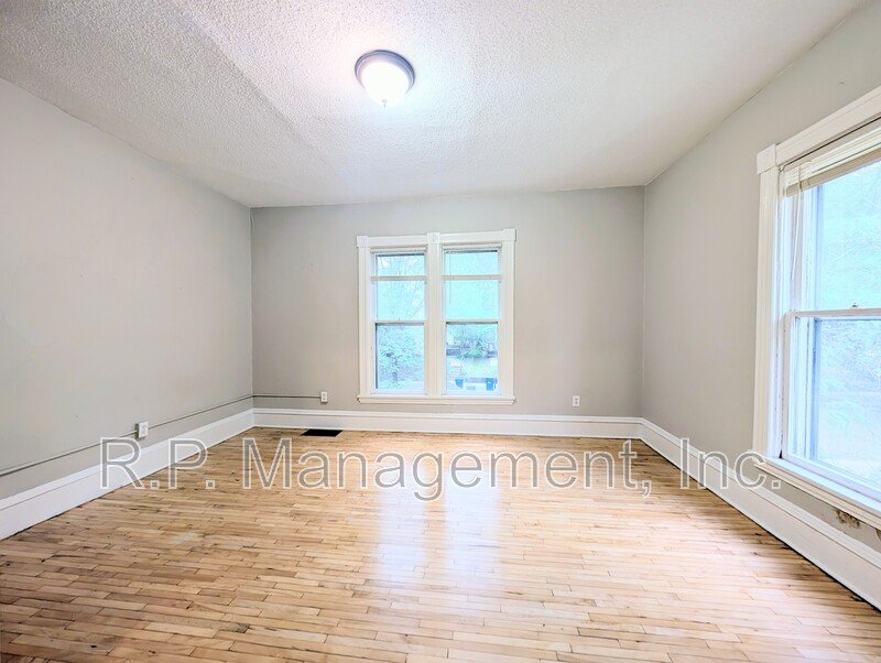 2048 Carroll Ave Apt 3 property image